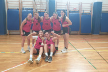 Dijakinje Gimnazije Škofja Loka so gorenjske prvakinje v košarki