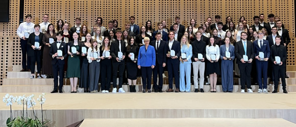 Sprejem diamantnih maturantk in maturantov pri predsednici Republike Slovenije
