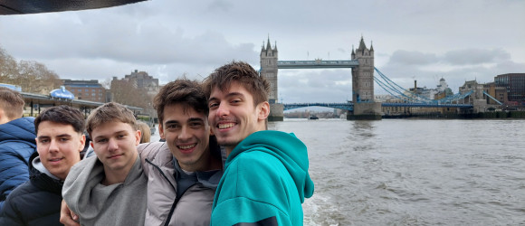 London: dih jemajoče mesto, ki nikoli ne spi London: dih jemajoče mesto, ki nikoli ne spi